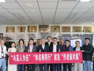 王谨:用家国情怀拥抱新闻与文学