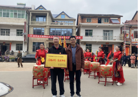 鼓乐欢腾庆元宵 乡音雅韵润民心——龙冈女子鼓舞队庆元宵展演暨乡村音乐会圆满举行