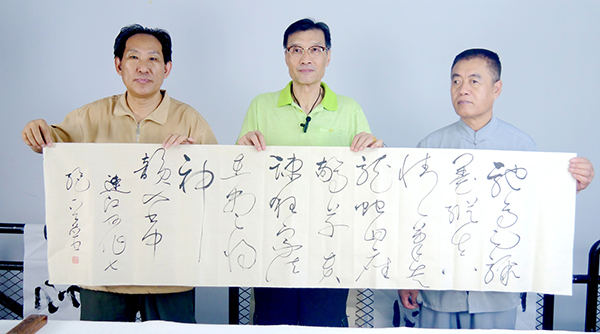 中国书协党总支原副书记连江州做客乐订坊媒体会客厅